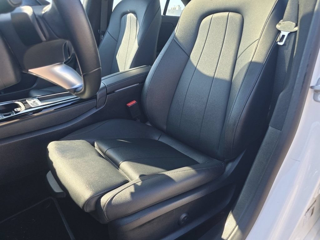 Used 2025 Mercedes-Benz CLA 250 4MATIC image 24