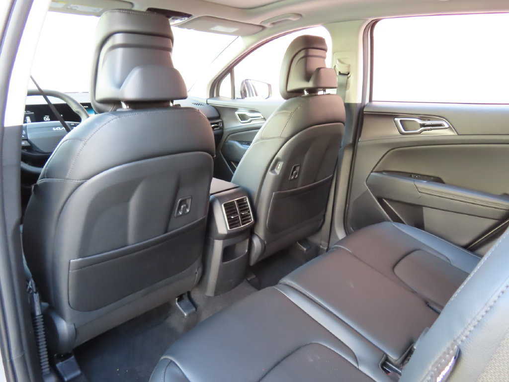 New 2026 Kia Sportage EX w/ EX Panorama Roof Package FWD image 24