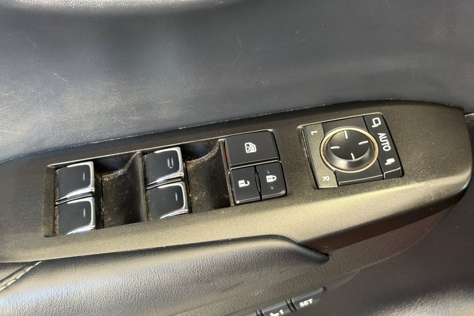 Used 2020 Lexus NX 300h AWD w/ Premium Package image 13