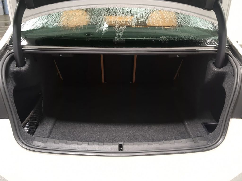 Used 2024 BMW 330i xDrive Sedan w/ Convenience Package image 49