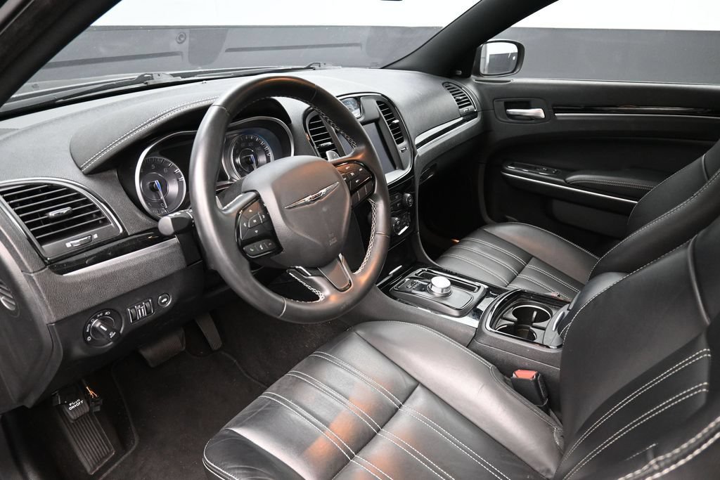 Used 2022 Chrysler 300 S RWD image 21