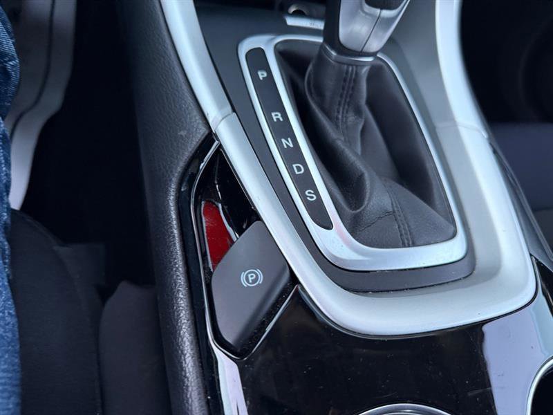 Used 2014 Ford Fusion SE image 25