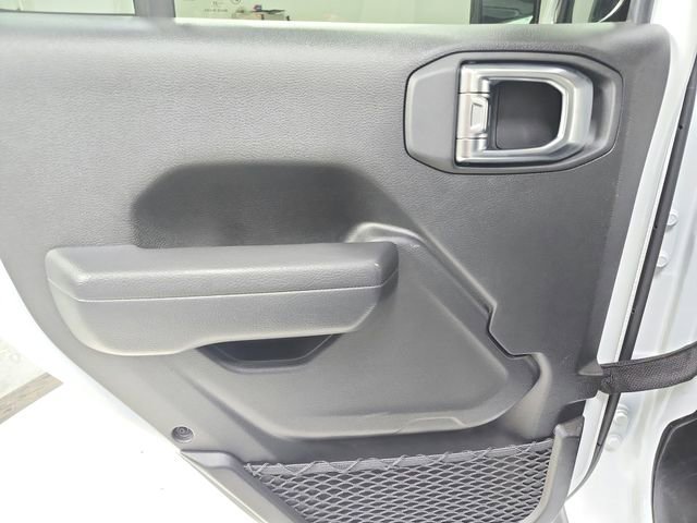 Used 2025 Jeep Wrangler Unlimited Rubicon AWD/4WD image 35