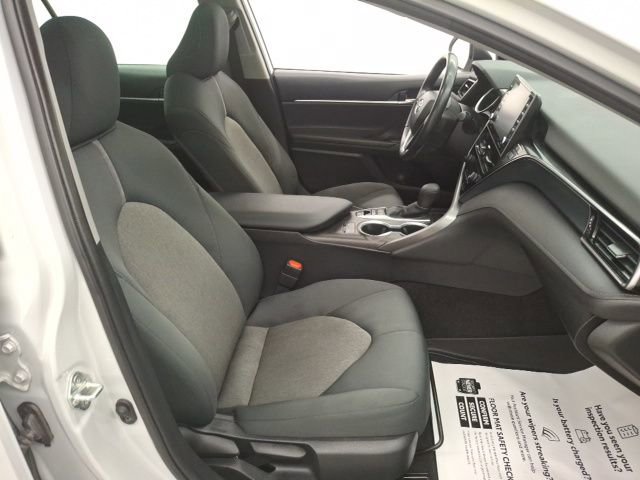 Used 2022 Toyota Camry LE w/ Cold Weather Package image 31