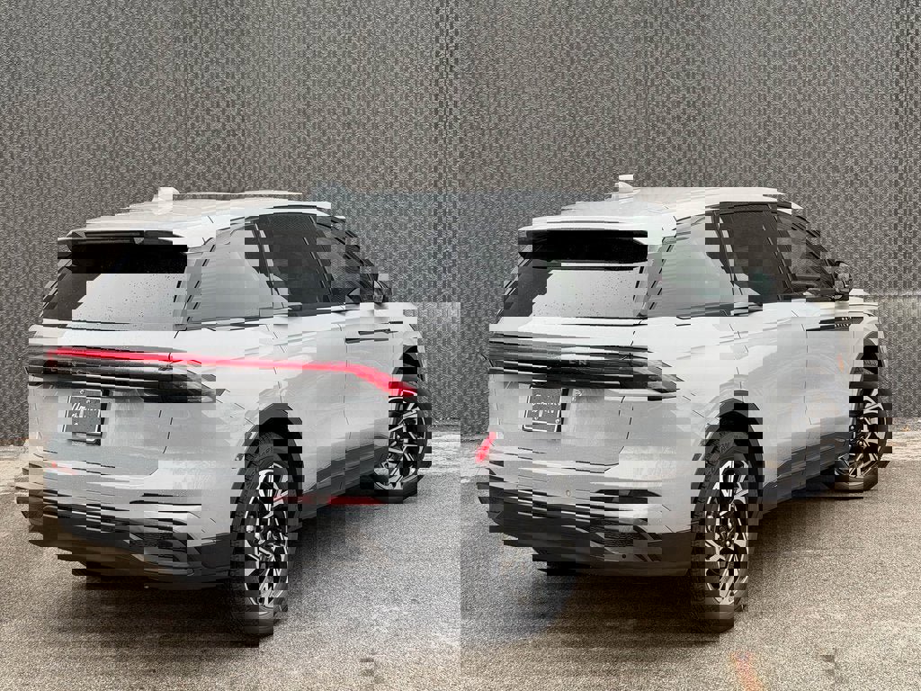 New 2026 Lincoln Nautilus Premier w/ Equipment Group 102A image 6