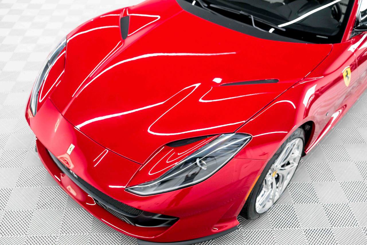 Used 2018 Ferrari 812 Superfast RWD image 20