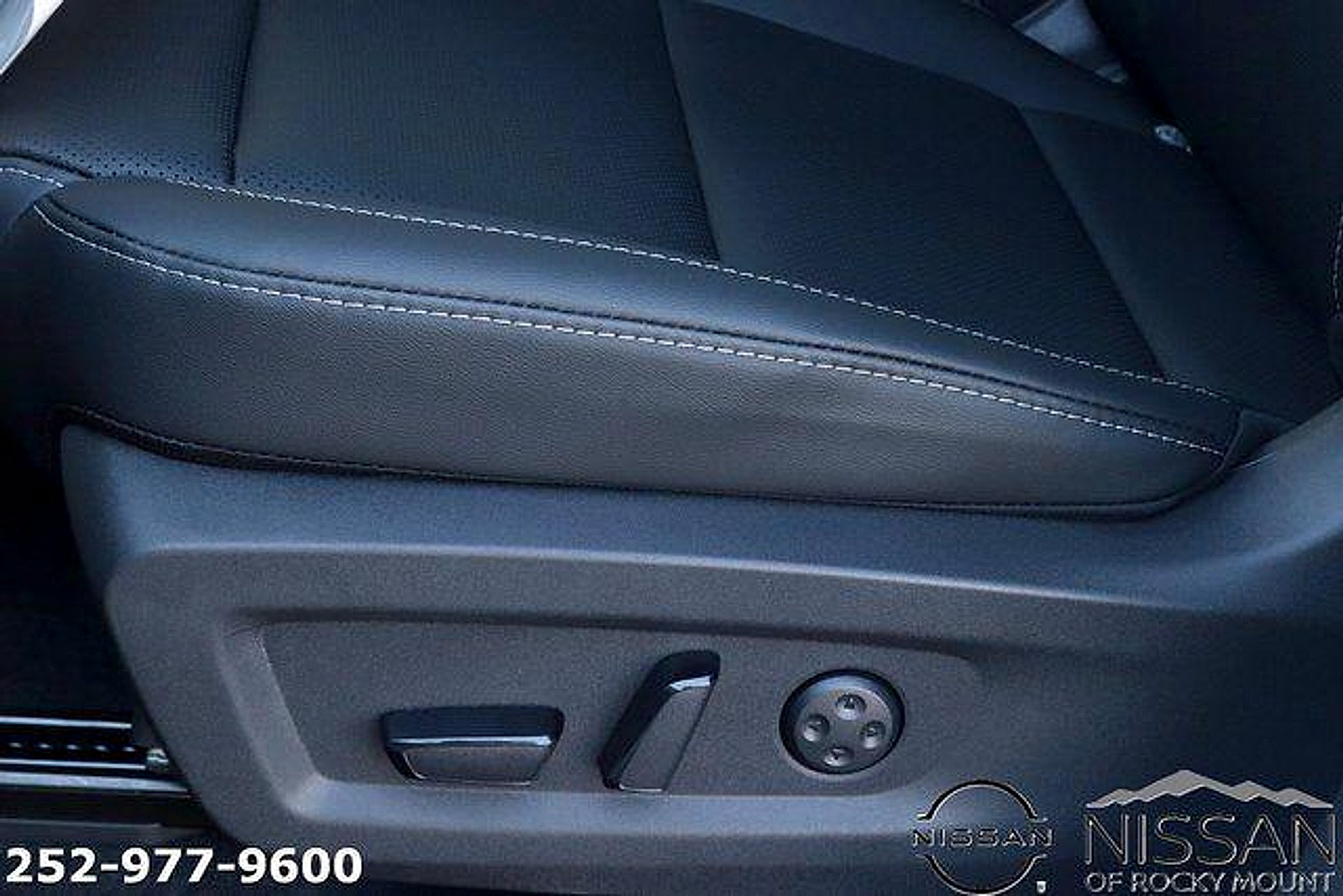 New 2026 Nissan Murano SL w/ Comfort Package AWD/4WD image 17