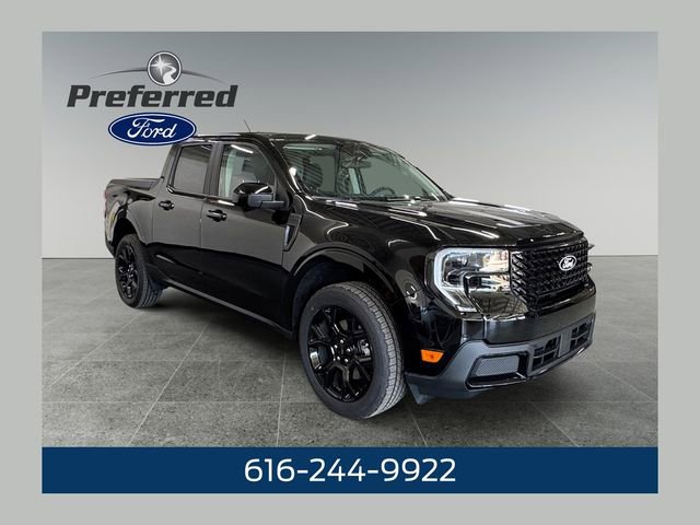 New 2025 Ford Maverick Lariat w/ Black Appearance Package image 1