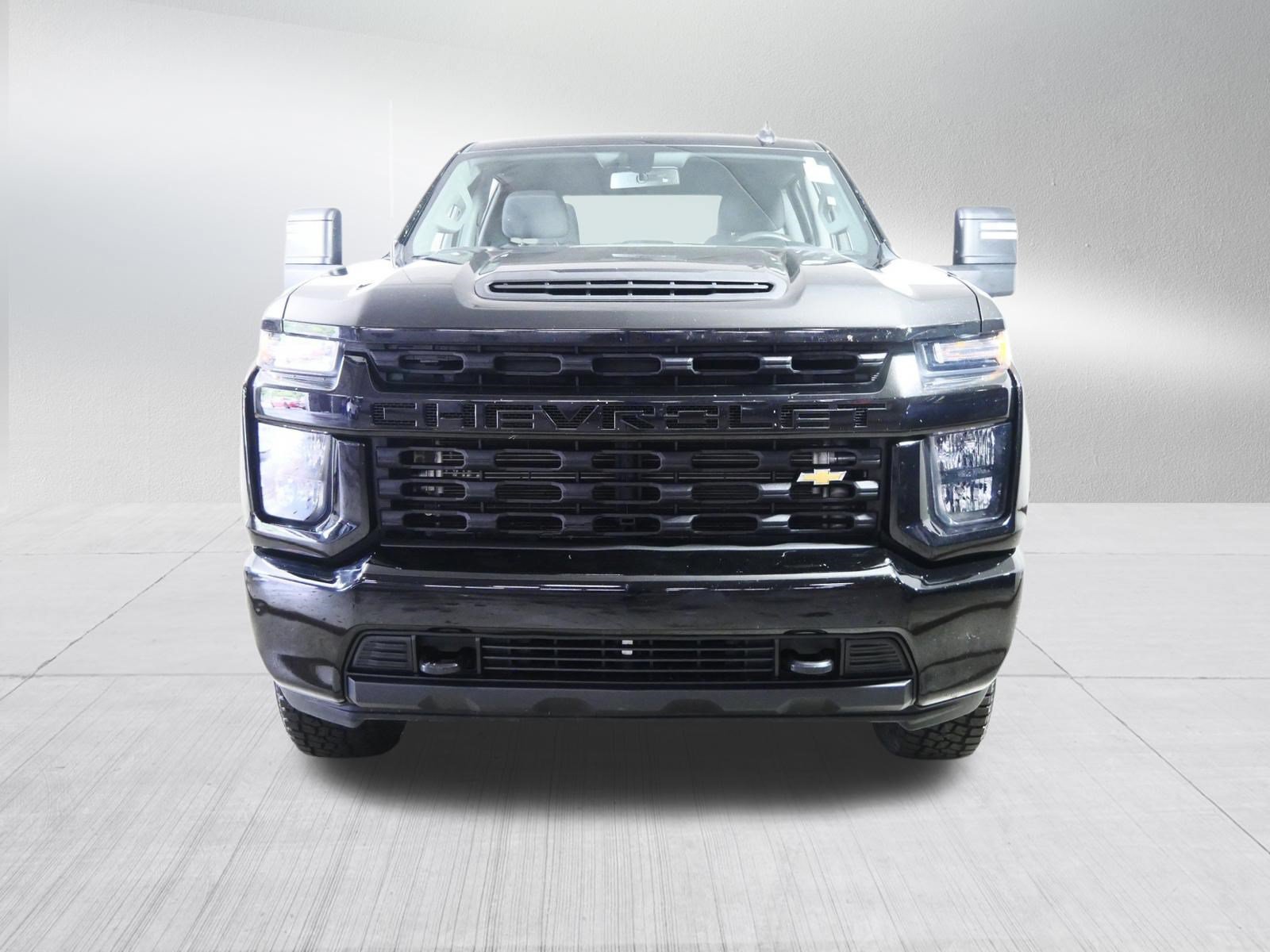 Certified 2022 Chevrolet Silverado 2500 Custom w/ Custom Value Package AWD/4WD image 2