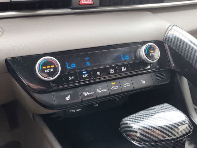 Certified 2021 Hyundai Elantra SEL w/ Convenience Package FWD image 20