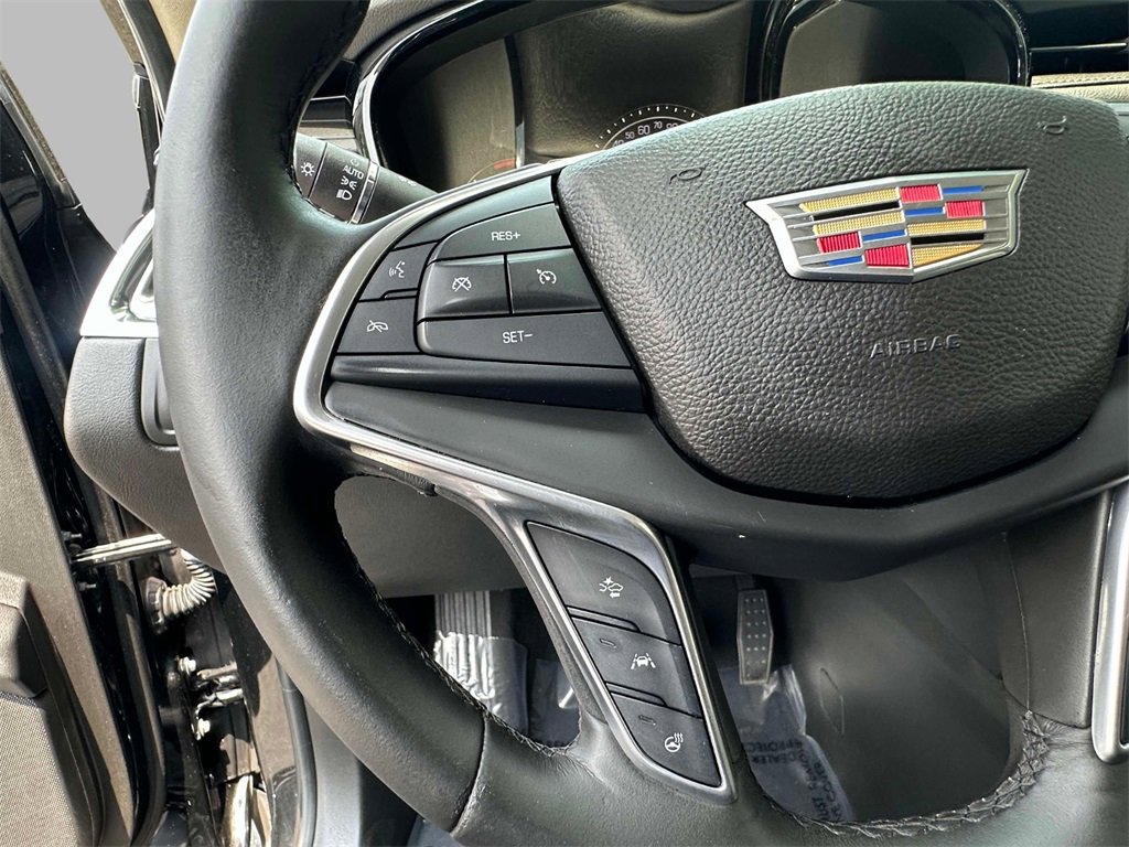 Used 2017 Cadillac XT5 Luxury w/ Driver Awareness Package image 33