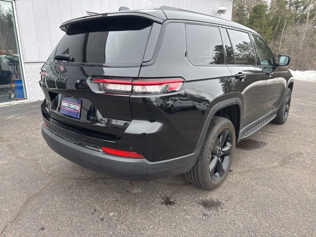 Used 2024 Jeep Grand Cherokee L Altitude image 3