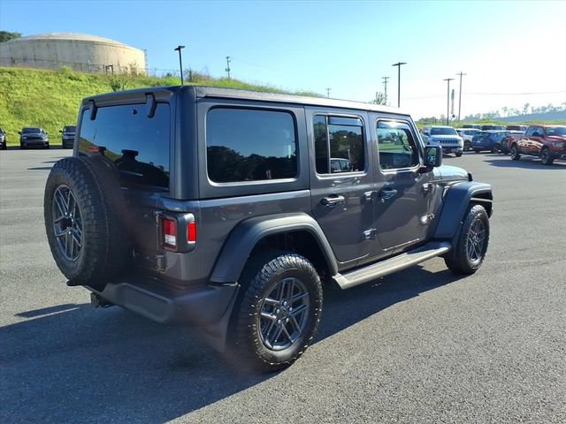 Used 2026 Jeep Wrangler Unlimited Sport AWD/4WD image 6
