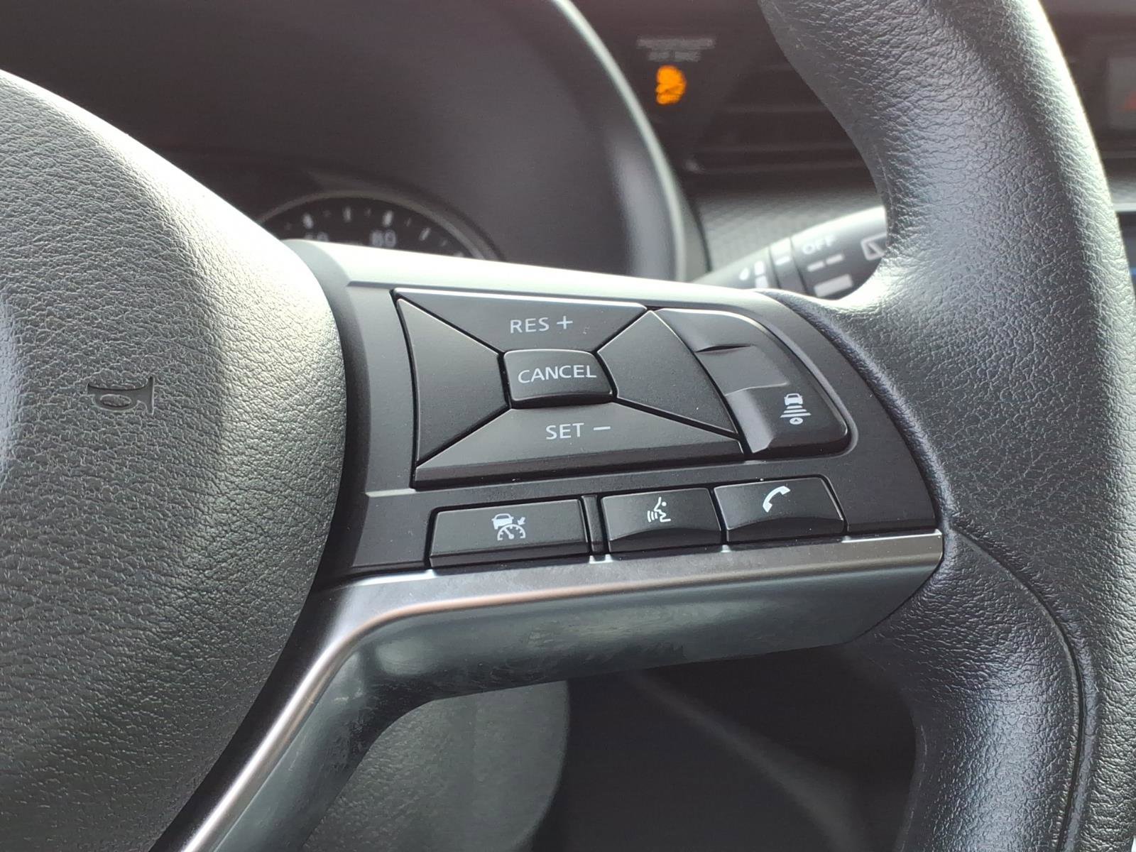 Used 2023 Nissan Kicks SV FWD image 26