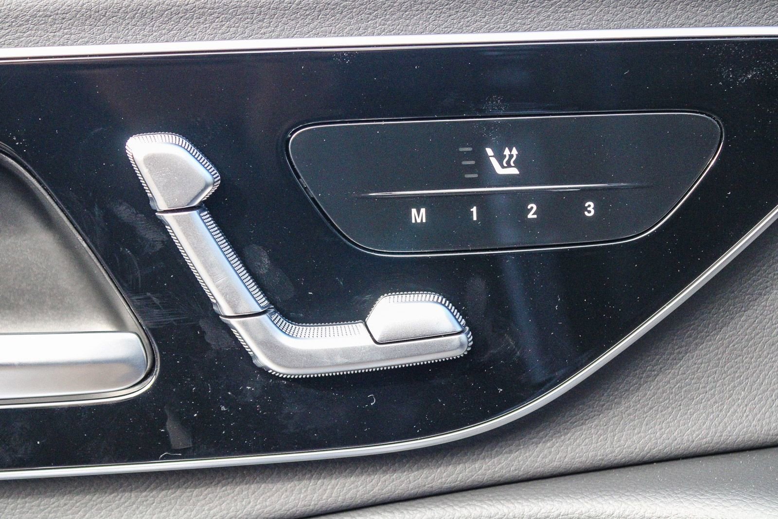 New 2026 Mercedes-Benz E 350 4MATIC Sedan image 21