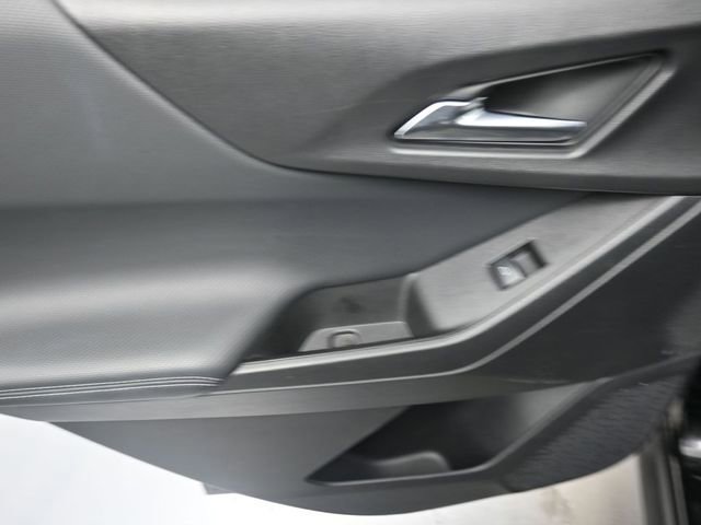 Used 2025 Chevrolet Equinox LT w/ Convenience Package II image 19