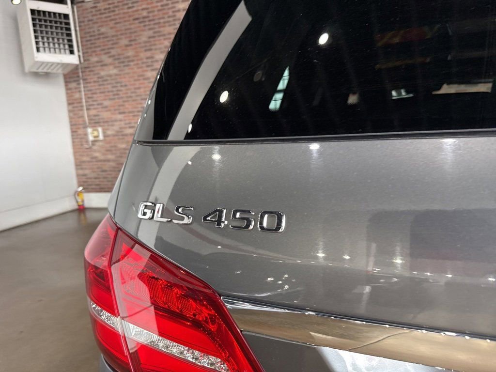 Used 2018 Mercedes-Benz GLS 450 4MATIC image 20