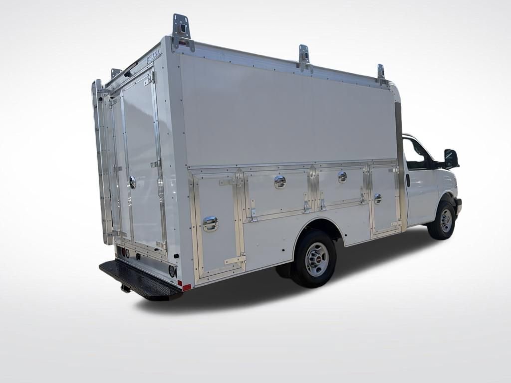 New 2026 GMC Savana 3500 w/ Power Convenience Package image 6