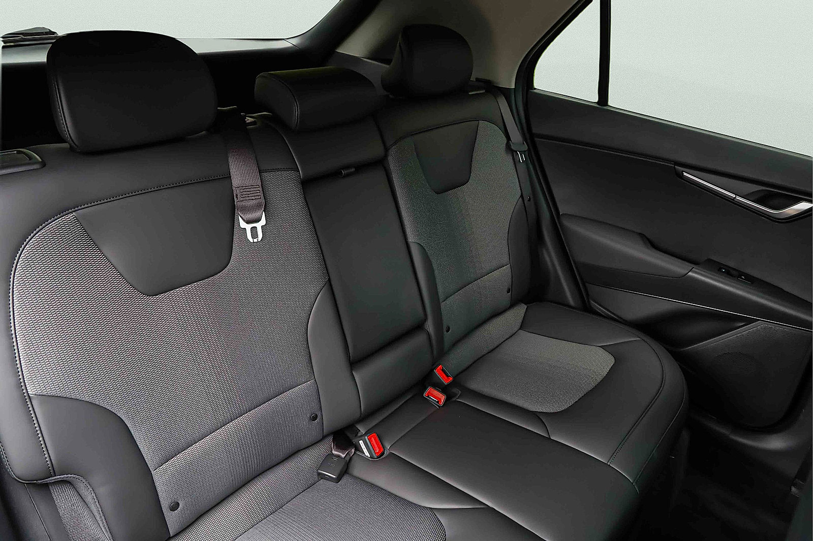 Certified 2025 Kia Niro EX w/ EX Cold Weather Package FWD image 13