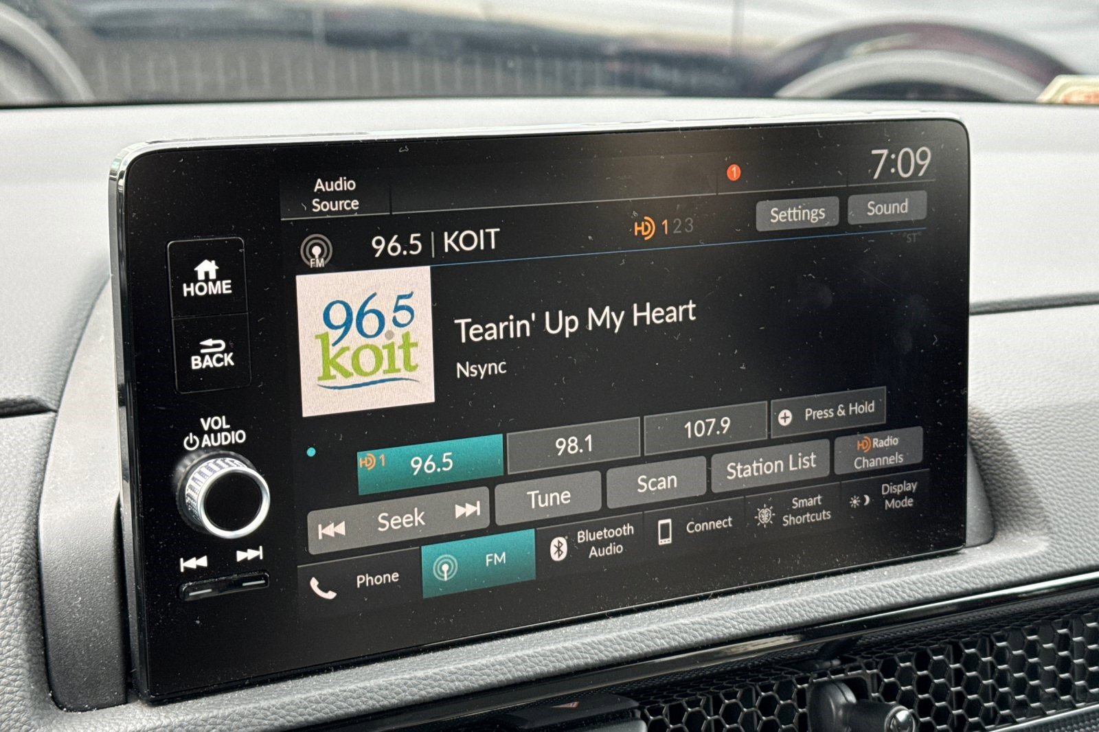 Used 2024 Honda CR-V EX-L image 24