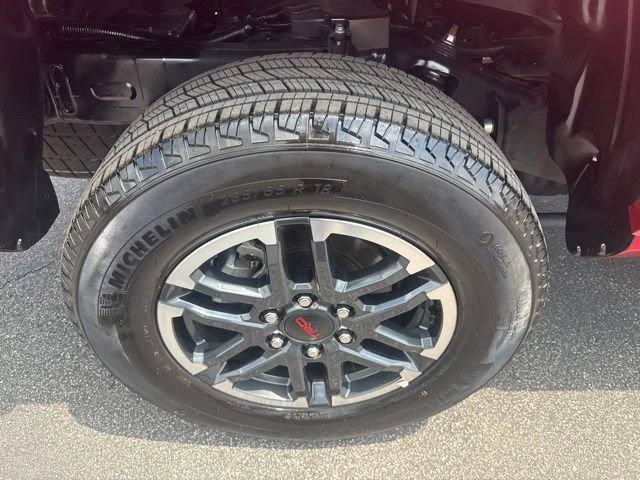 Used 2025 Toyota Tacoma TRD Sport AWD/4WD image 14
