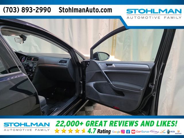 Used 2018 Volkswagen Golf S image 30