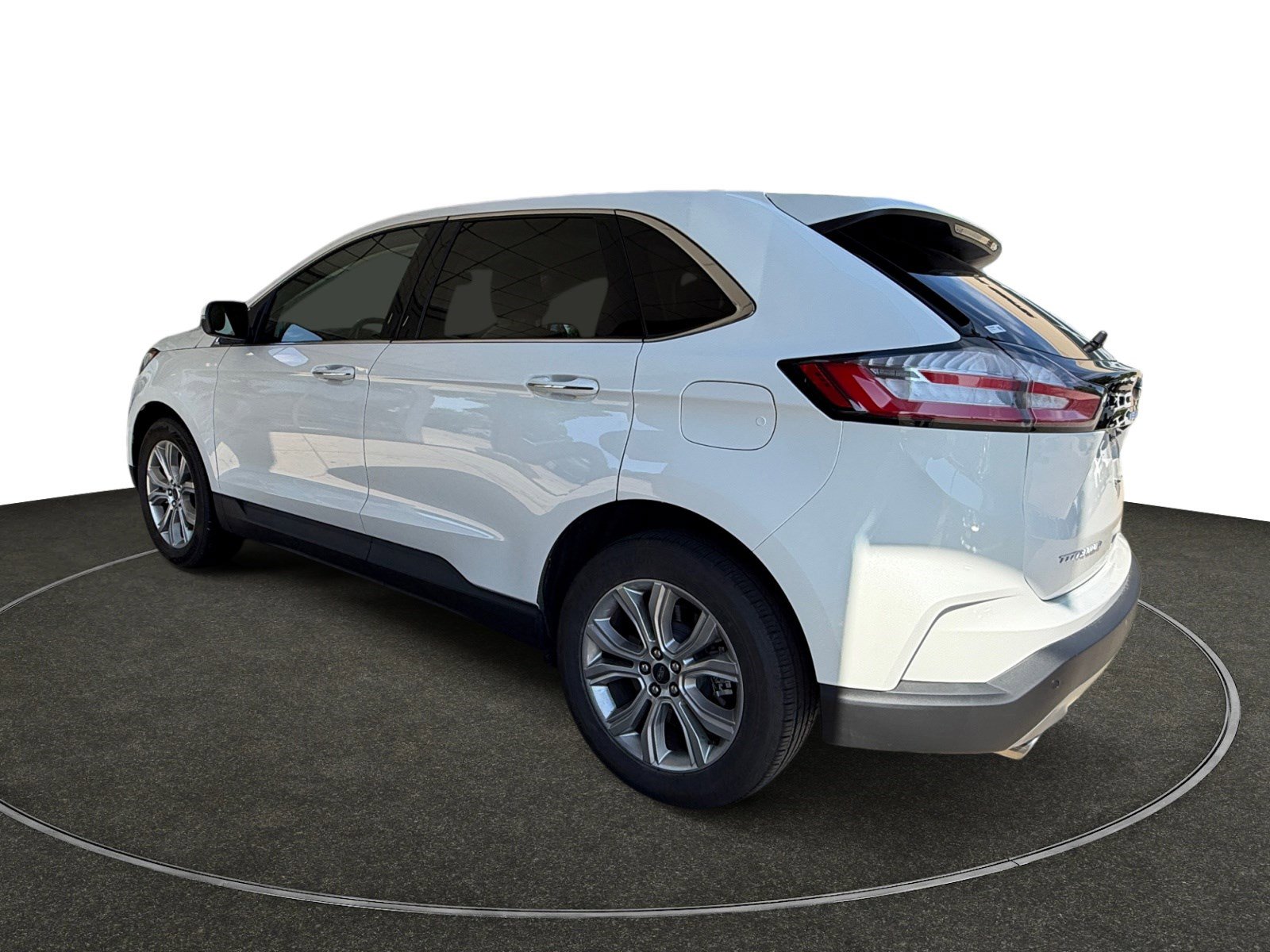 Used 2024 Ford Edge Titanium AWD/4WD image 3