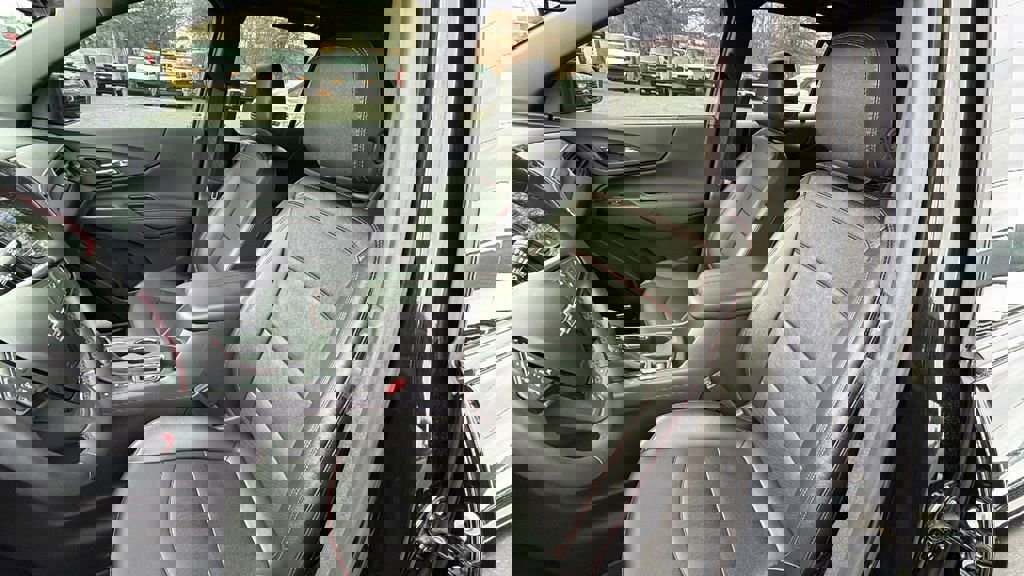 Certified 2024 Chevrolet Equinox RS w/ RS Leather Package image 14