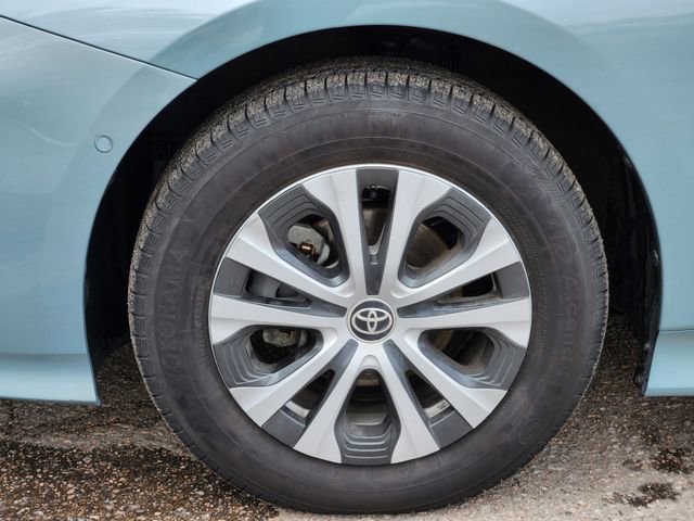 Used 2020 Toyota Prius XLE w/ Advanced Technology Package AWD/4WD image 10