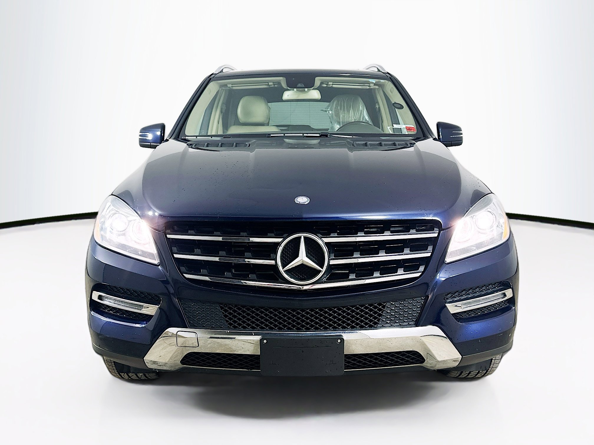 Used 2014 Mercedes-Benz ML 350 BlueTEC 4MATIC image 2