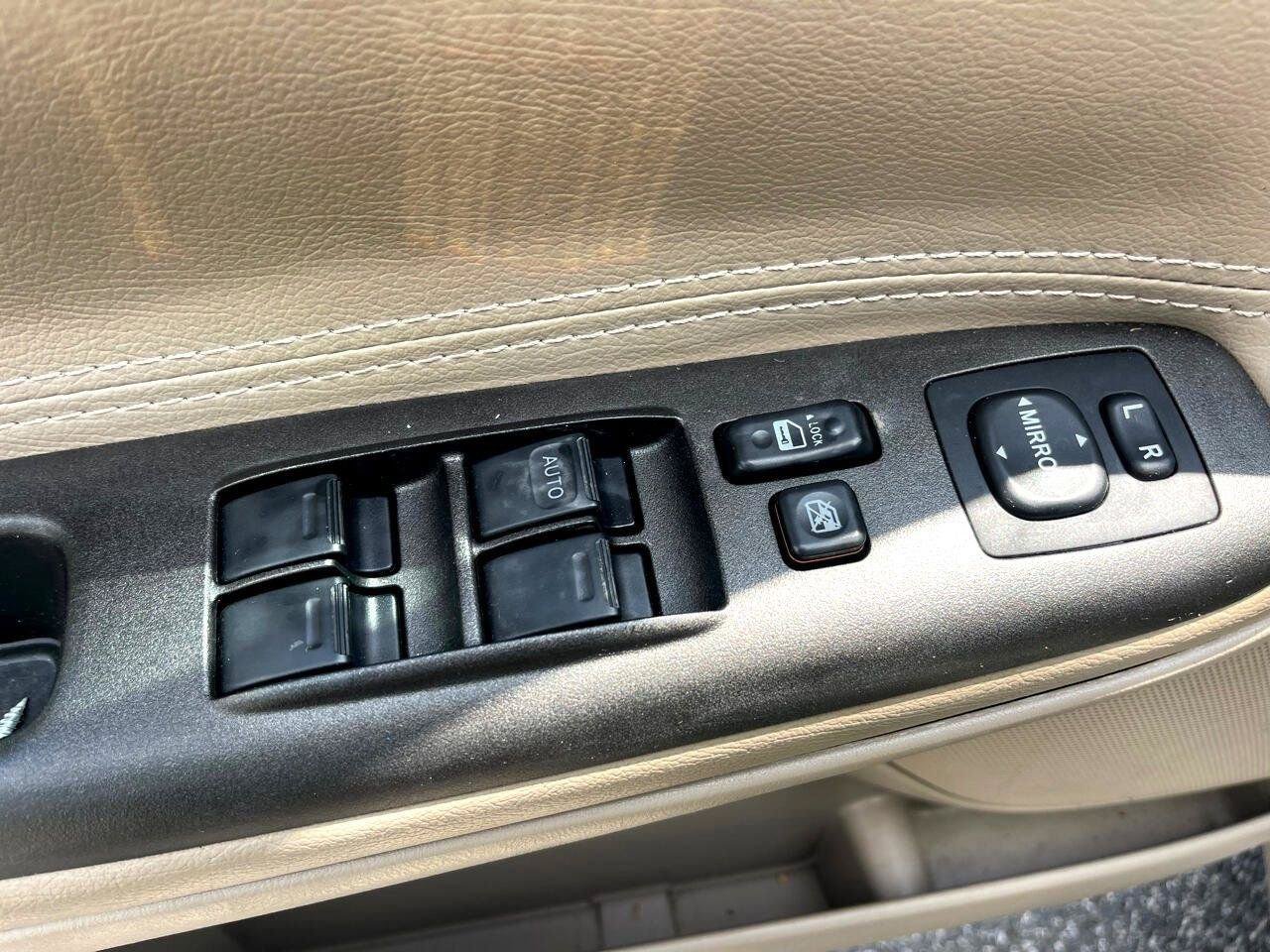 Used 2006 Toyota Camry LE FWD image 12