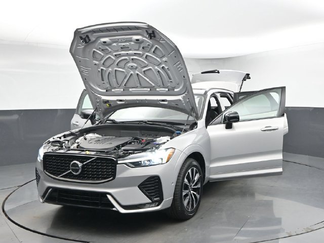 Used 2024 Volvo XC60 B5 Plus w/ Protection Package Premier AWD/4WD image 51