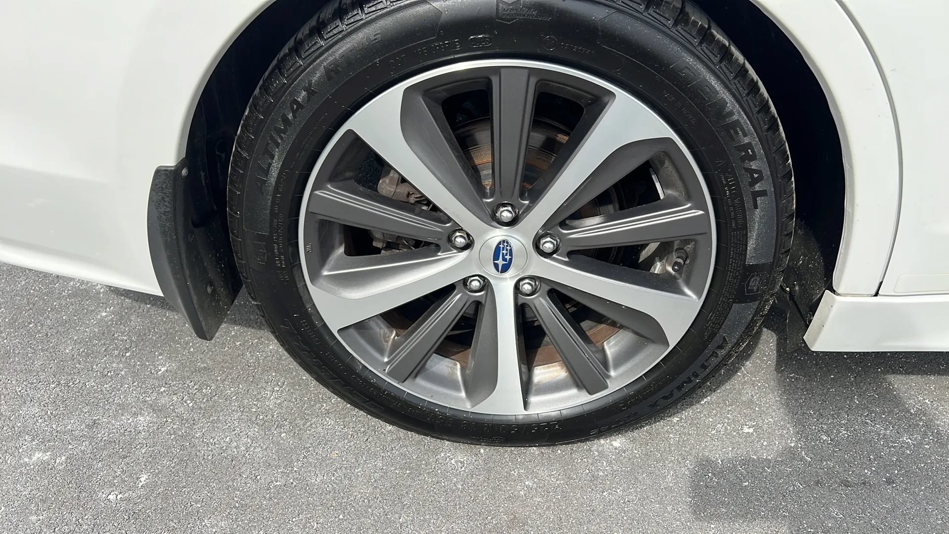 Used 2017 Subaru Legacy 2.5i Limited AWD/4WD image 34