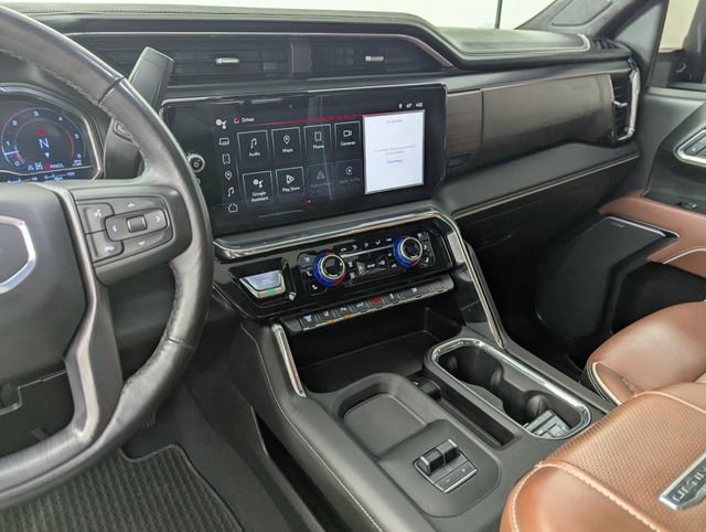 Used 2025 GMC Sierra 3500 Denali Ultimate AWD/4WD image 17