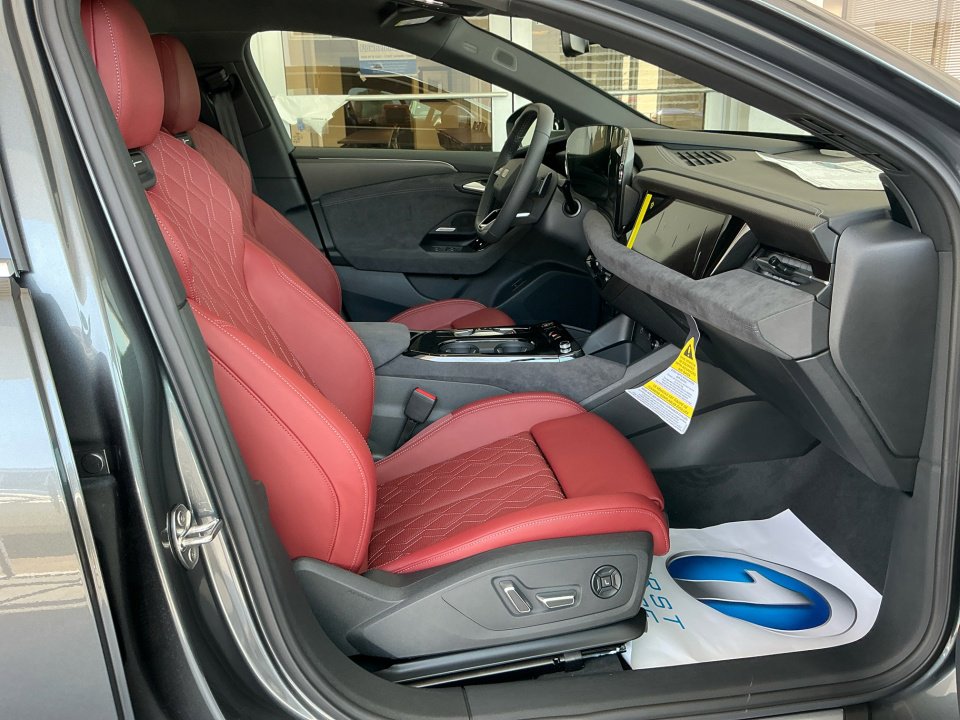 New 2025 Audi S6 e-tron Prestige image 27