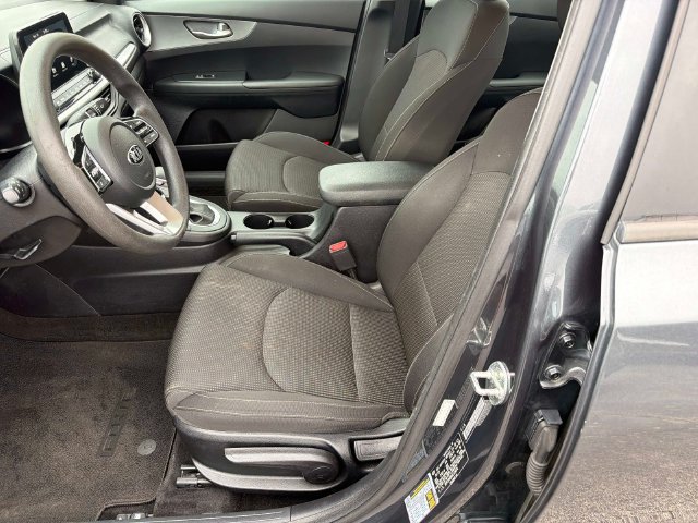 Used 2019 Kia Forte LXS FWD image 19