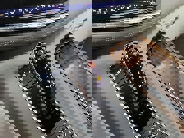 Certified 2024 Cadillac Escalade Premium Luxury Platinum image 24