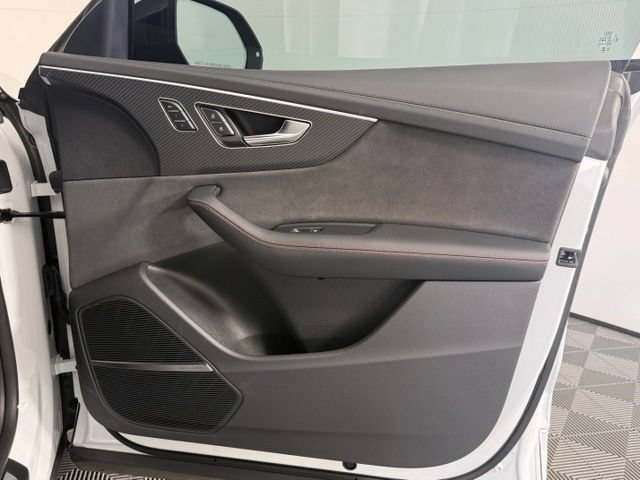 Used 2024 Audi RS Q8 w/ Black Optic Package AWD/4WD image 20