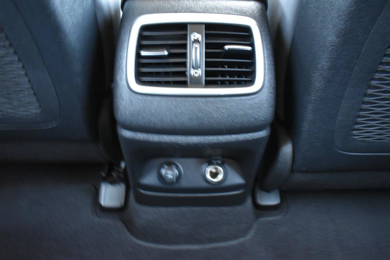 Used 2016 Kia Sorento FWD image 41