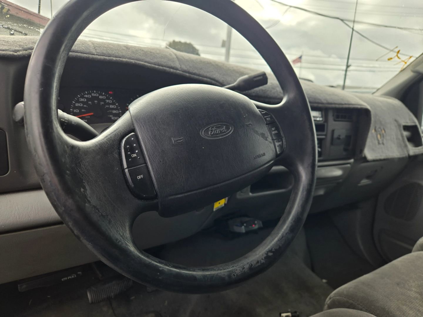Used 2002 Ford F250 XL RWD image 11