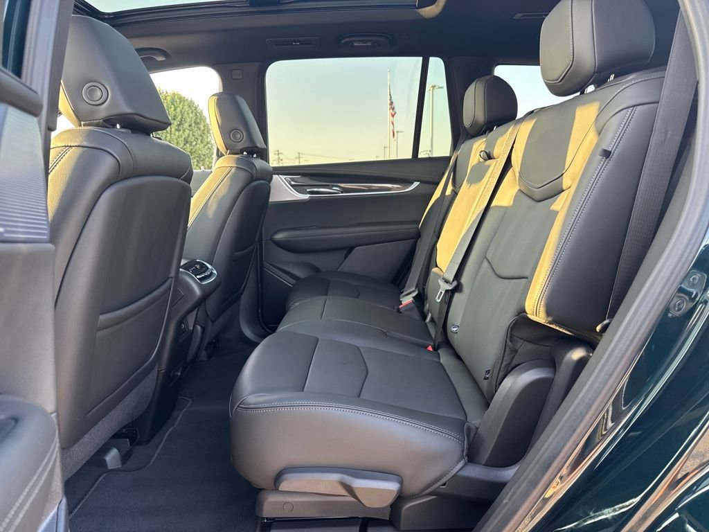 New 2025 Cadillac XT6 Sport w/ LPO, Onyx Lite Package image 15