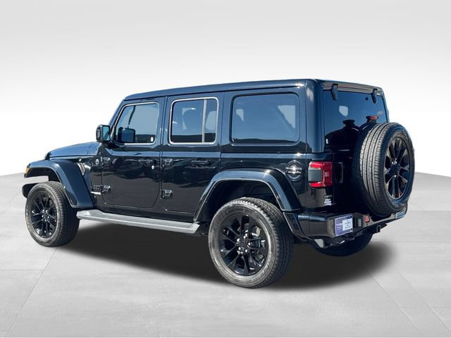 Used 2021 Jeep Wrangler Unlimited Sahara AWD/4WD image 3
