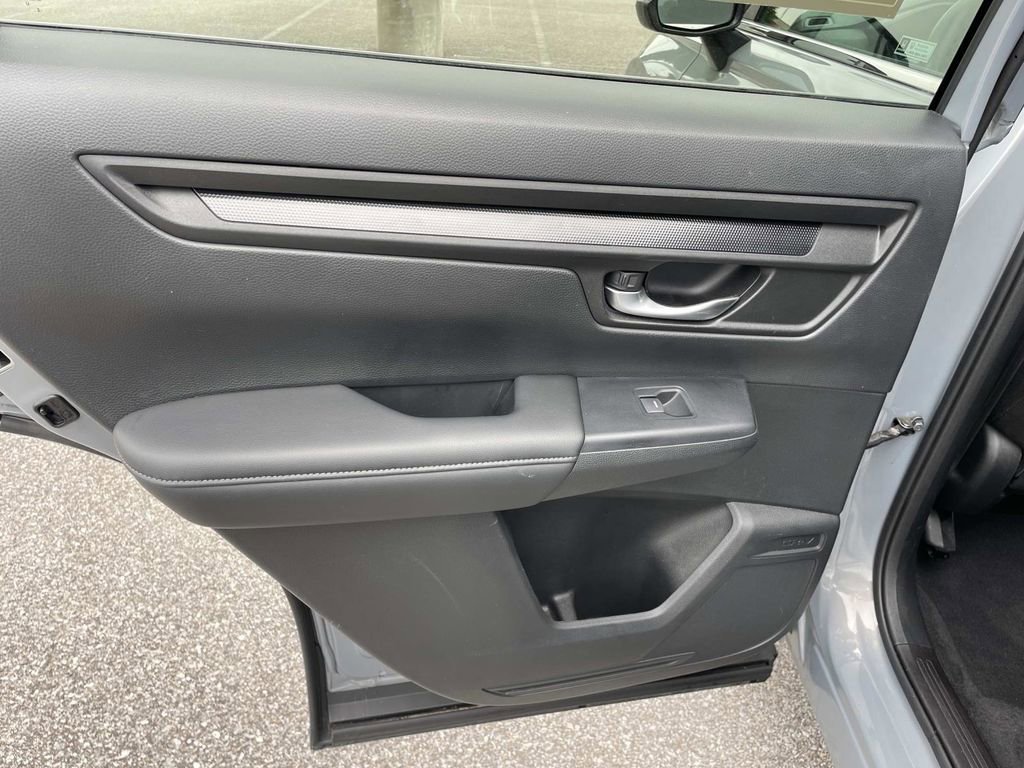 Used 2024 Honda CR-V EX image 12