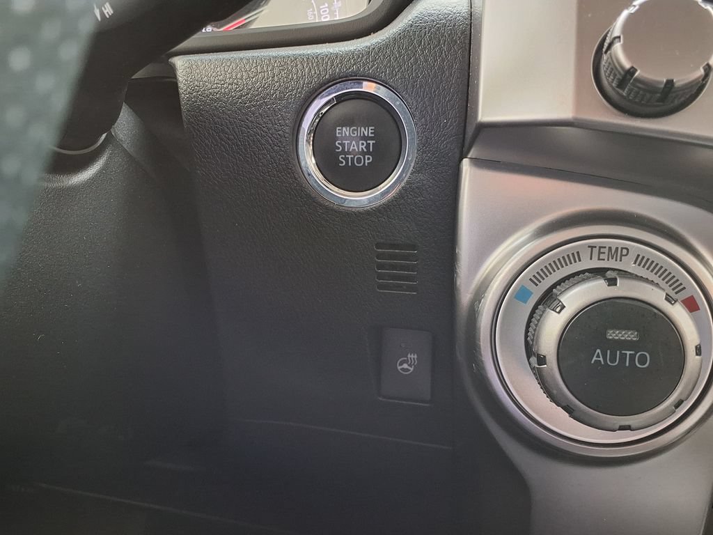 Used 2024 Toyota 4Runner Limited AWD/4WD image 36