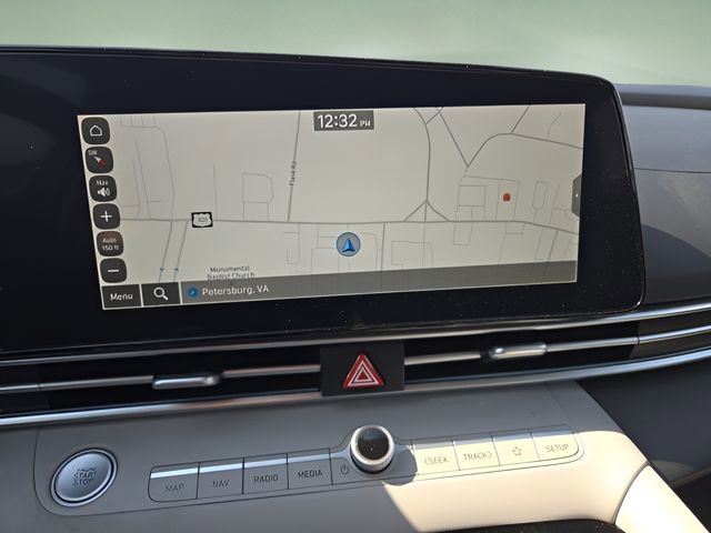 Used 2025 Hyundai Elantra Limited image 16