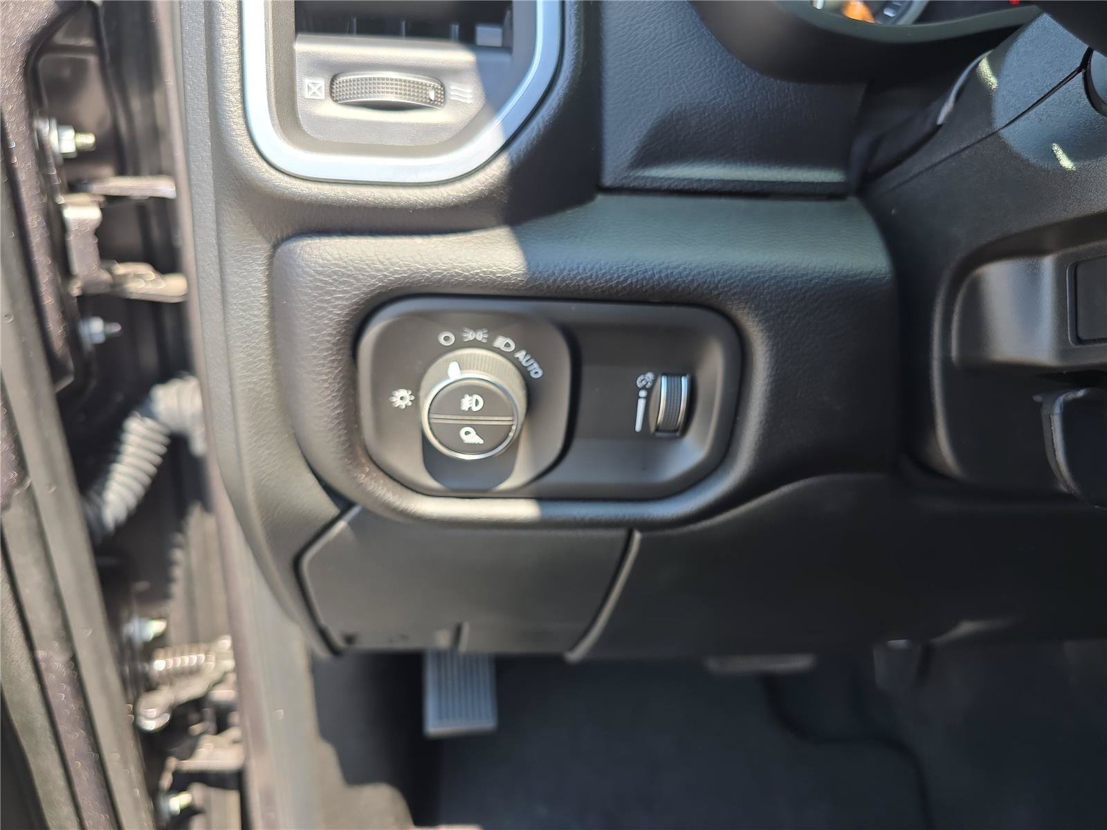 Used 2026 RAM 2500 Big Horn AWD/4WD image 34