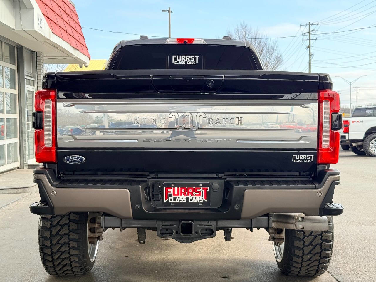 Used 2023 Ford F250 King Ranch w/ FX4 Off-Road Package image 4