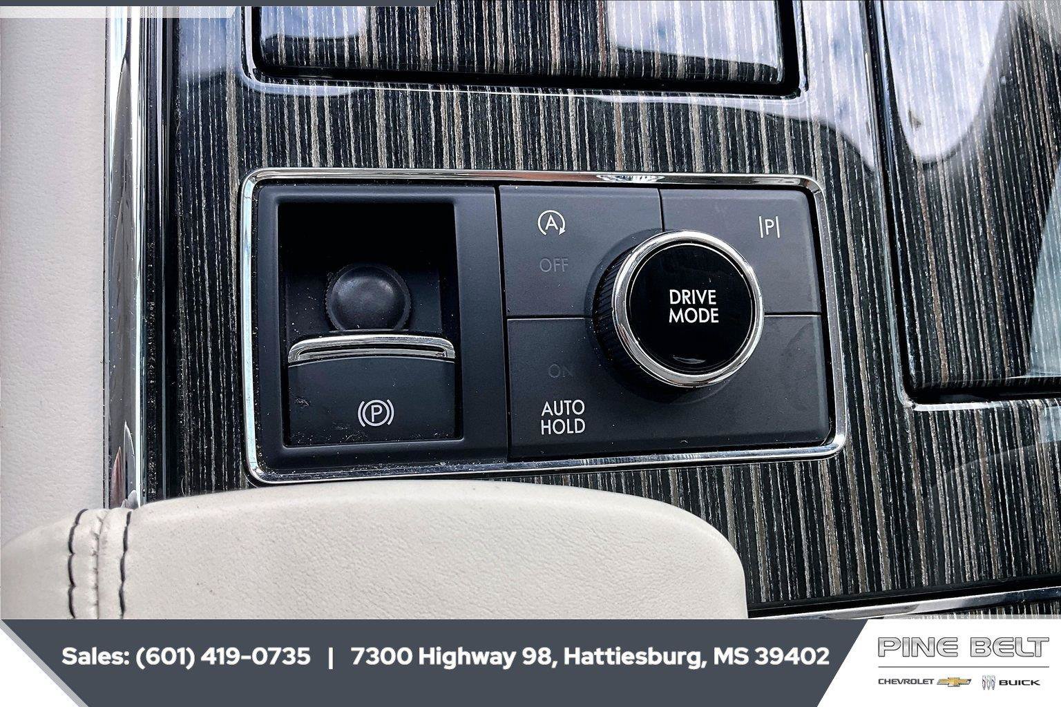 Used 2024 Lincoln Navigator Black Label AWD/4WD image 23