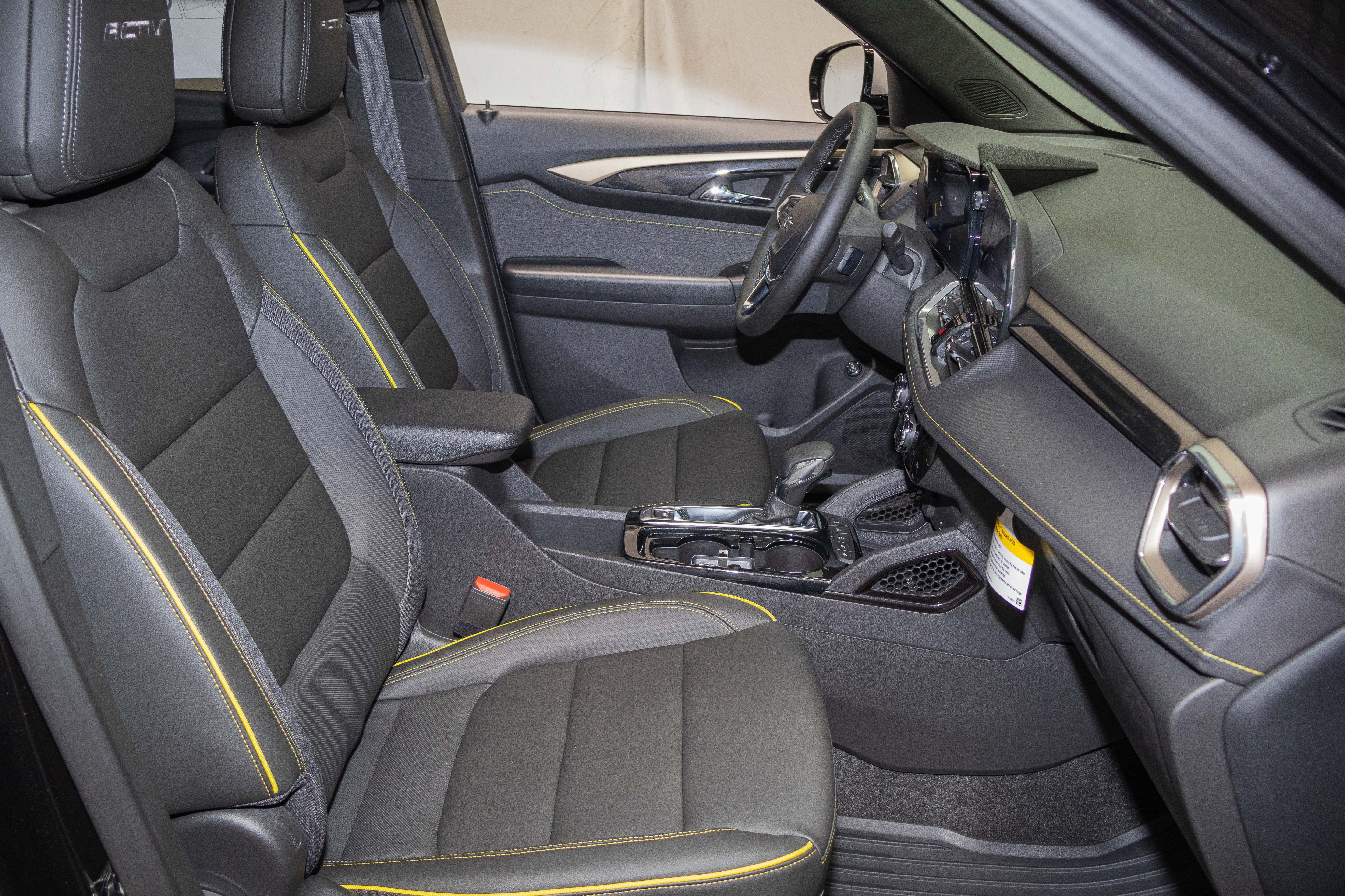 New 2026 Chevrolet TrailBlazer ACTIV w/ Convenience Package FWD image 11