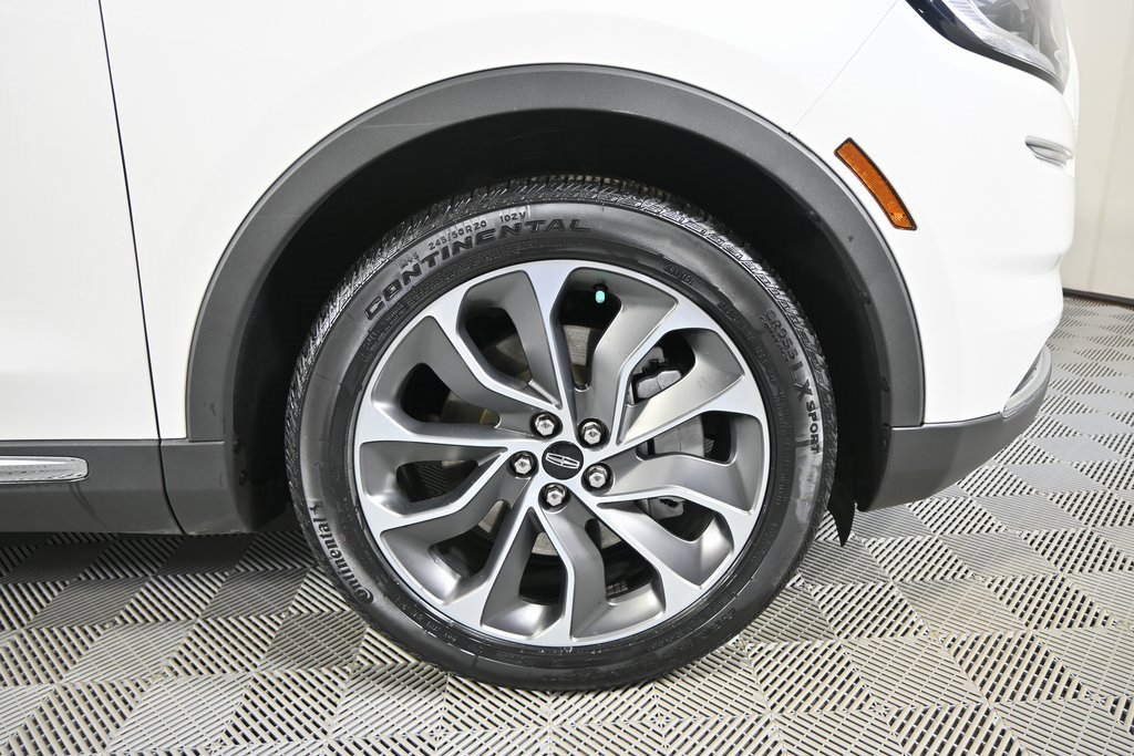 Used 2022 Lincoln Nautilus Reserve w/ Cargo Utility Package image 11